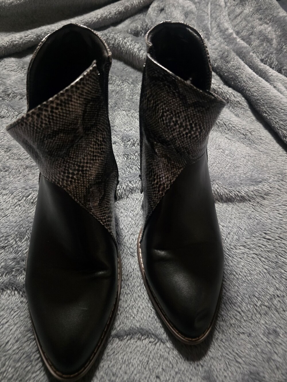 H&M Black Ankle Boots with Snake-Print Collar